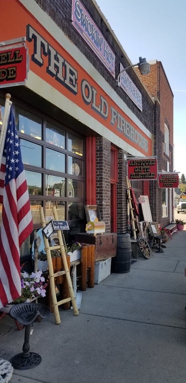 Smokin’ Hot Antiques