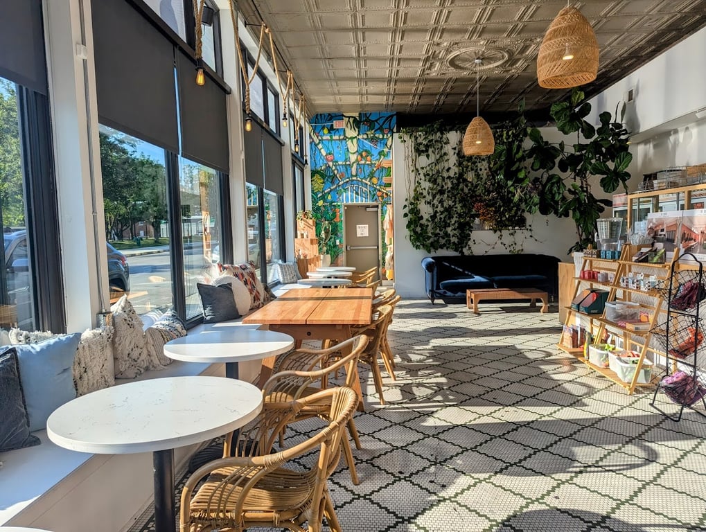 The Grove Juicery & Wellness Cafe ~ DOWNTOWN