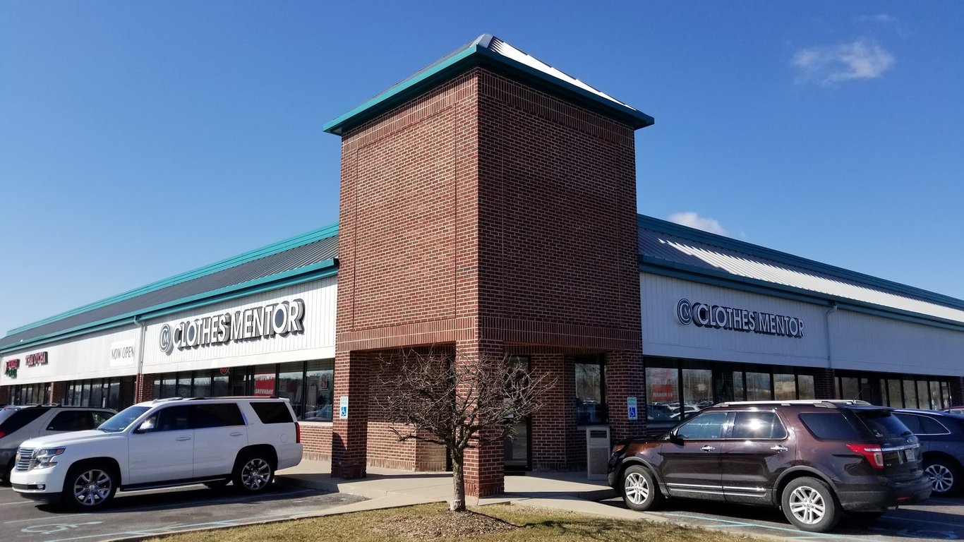 Clothes Mentor Fishers, IN