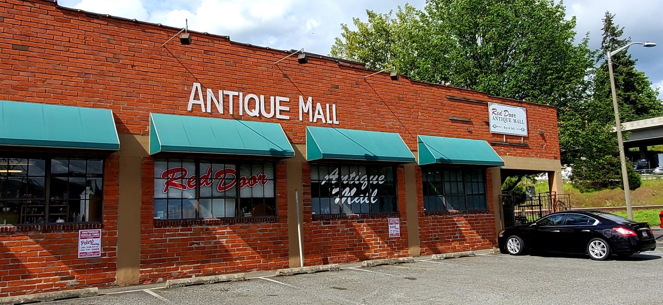 Red Door Antique Mall