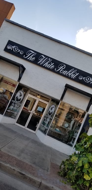 The White Rabbit Vintage Shoppe