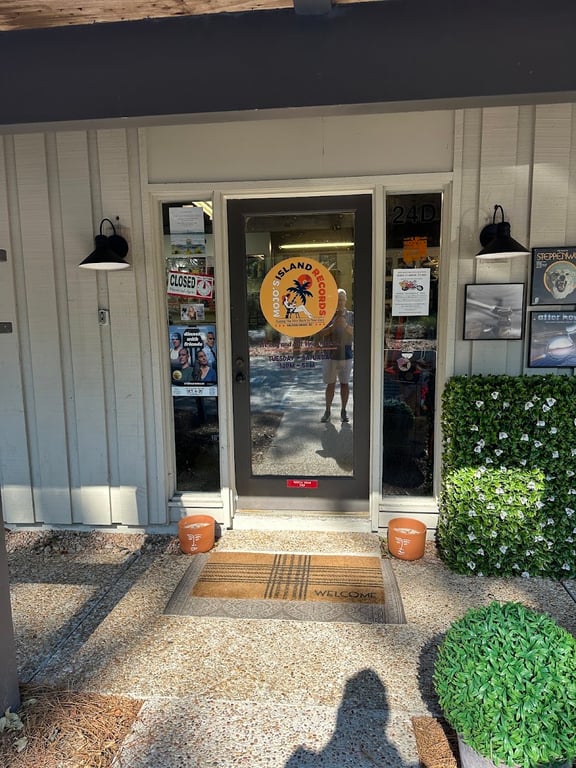 Photo of Mojo’s Island Records