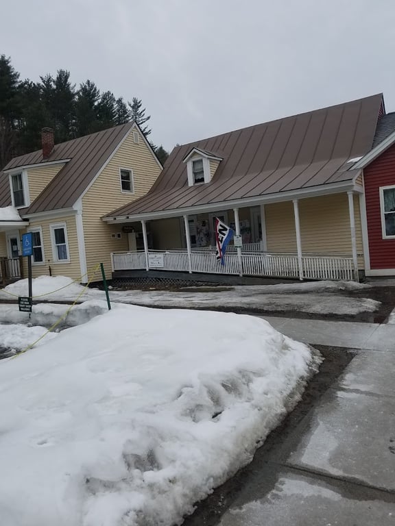 Photo of Gifford Auxiliary Thrift Shop