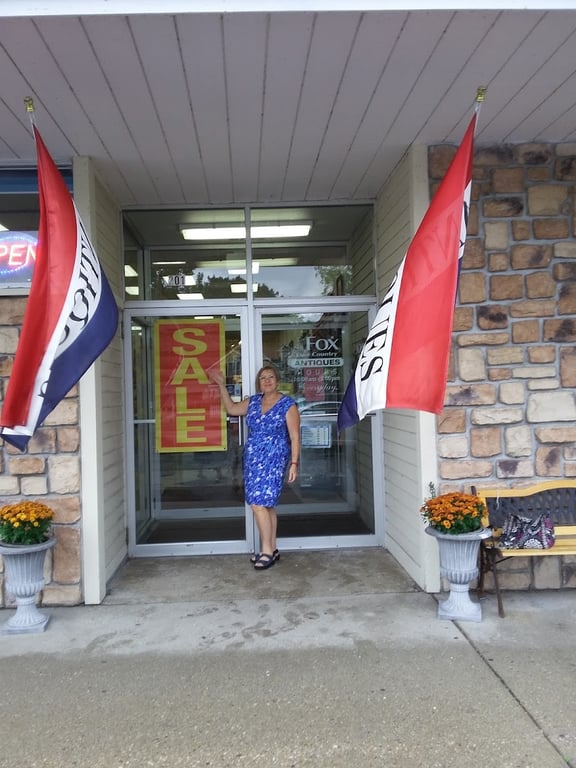 Fox Lake Country Antique Mall