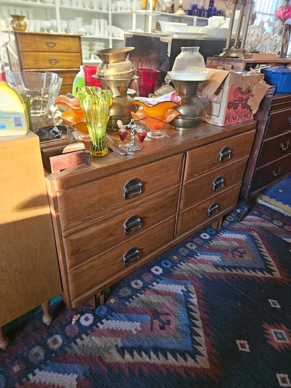 Grandma’s Basement Estate Sales