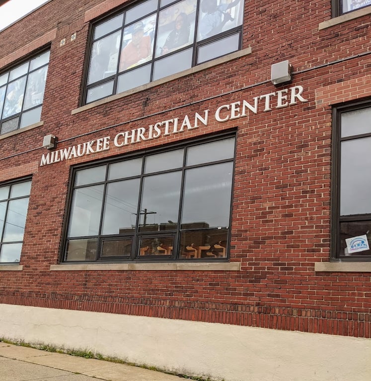 Milwaukee Christian Center – Food Pantry