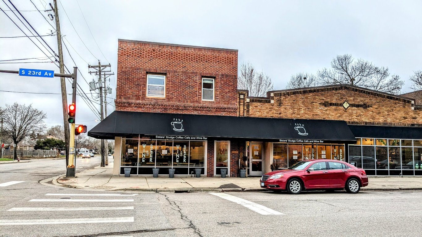 Sisters’ Sludge Coffee Cafe and Wine Bar