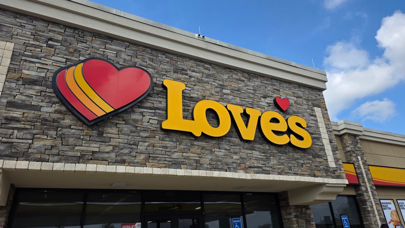 Dog Park at Love’s Travel Stops