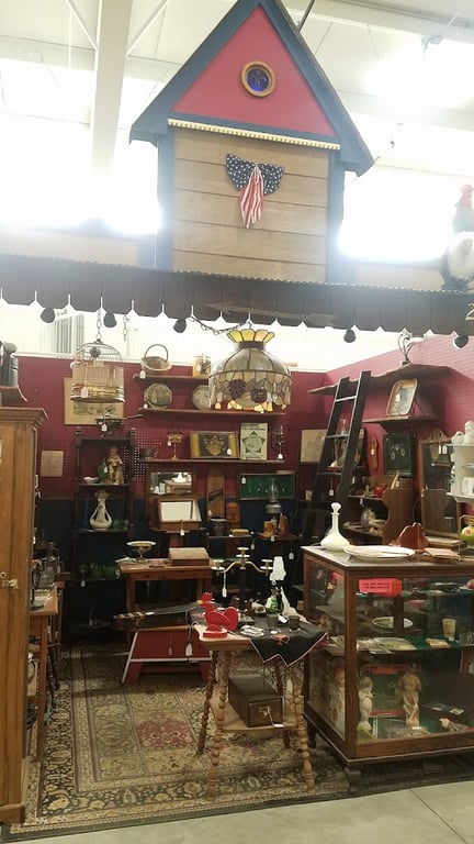 Midway Antique Mall