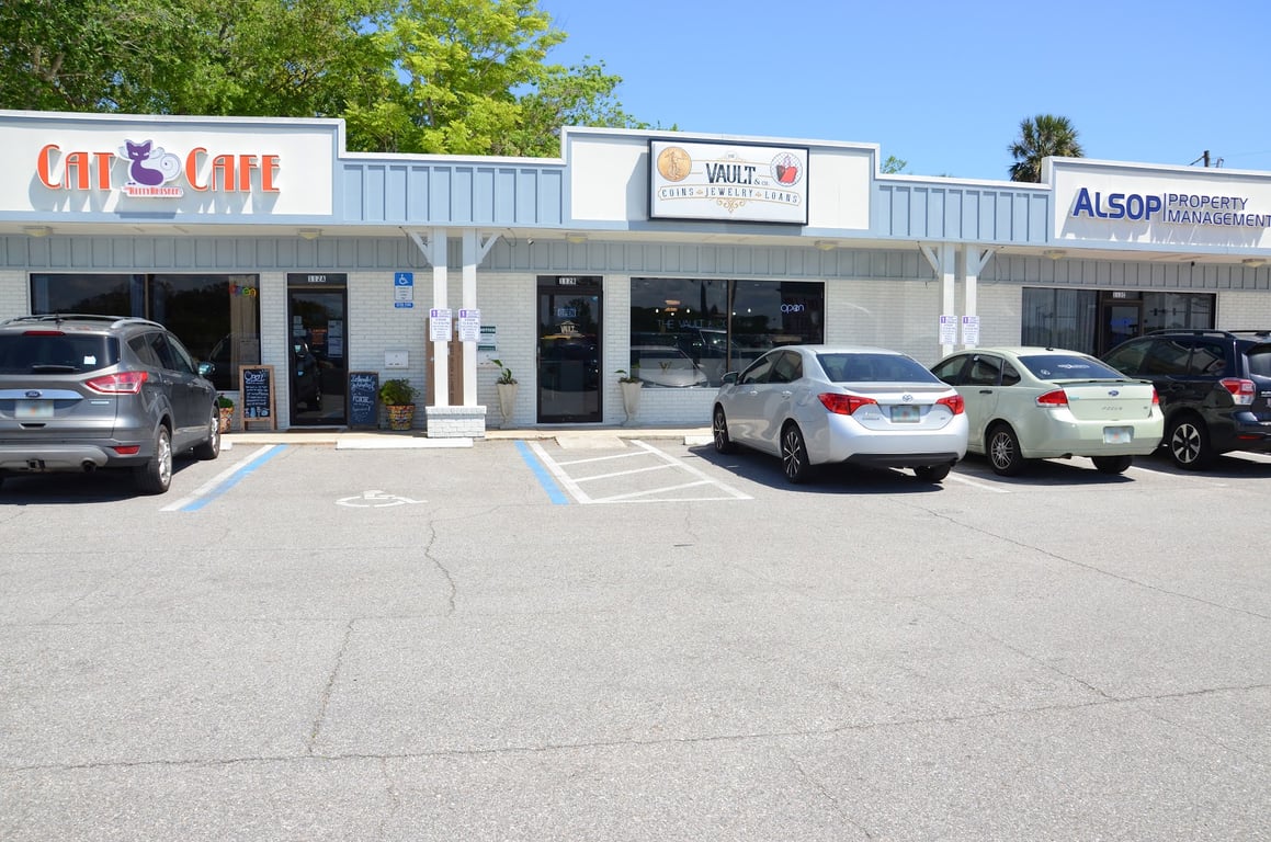 The Vault & Co. – Coins & Jewelry