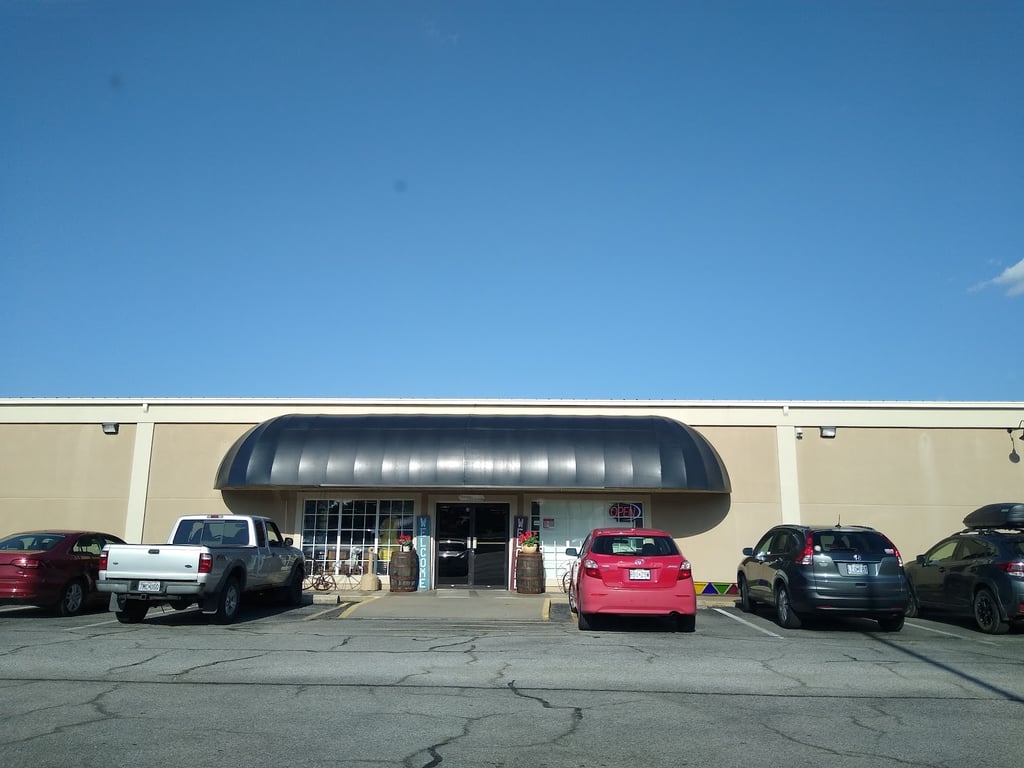 Photo of Rangeline Antique Mall