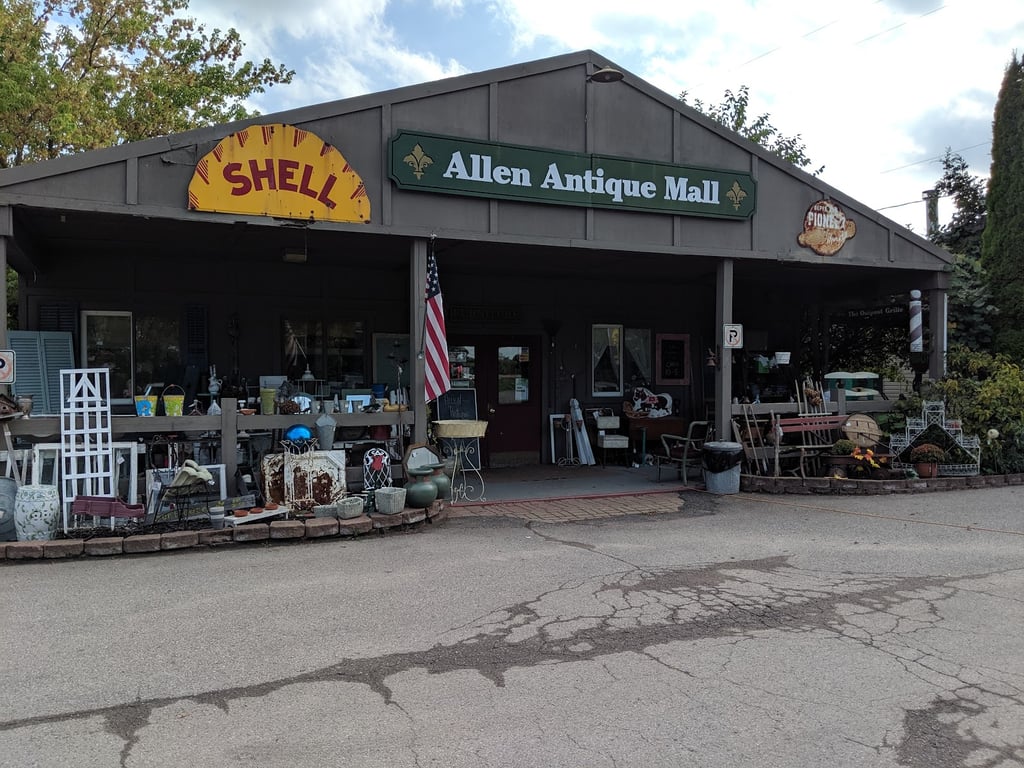 Photo of Allen Antique Mall