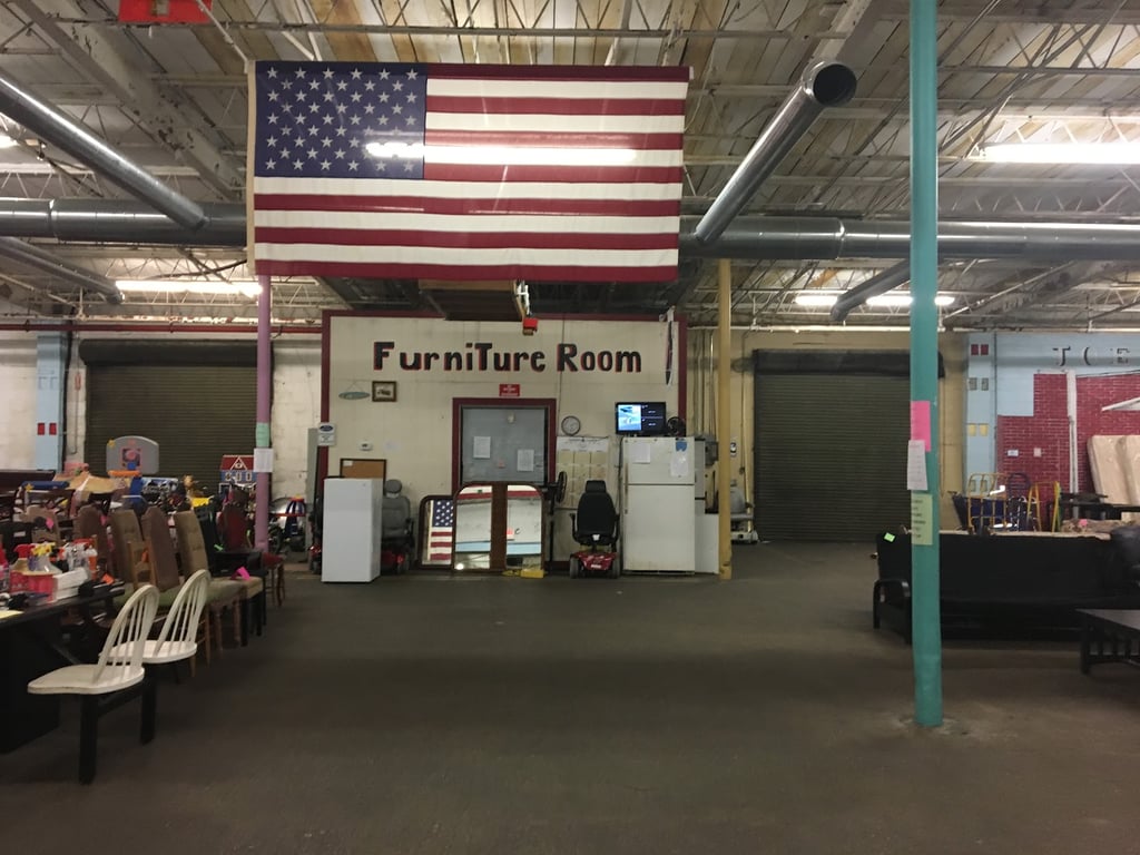 Joey’s Thrift Mall