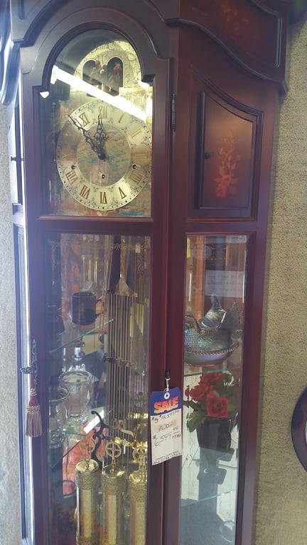 Photo of Champ’s Clock Shop