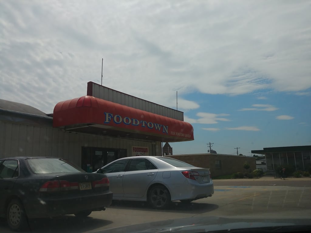 Burnell’s Foodtown