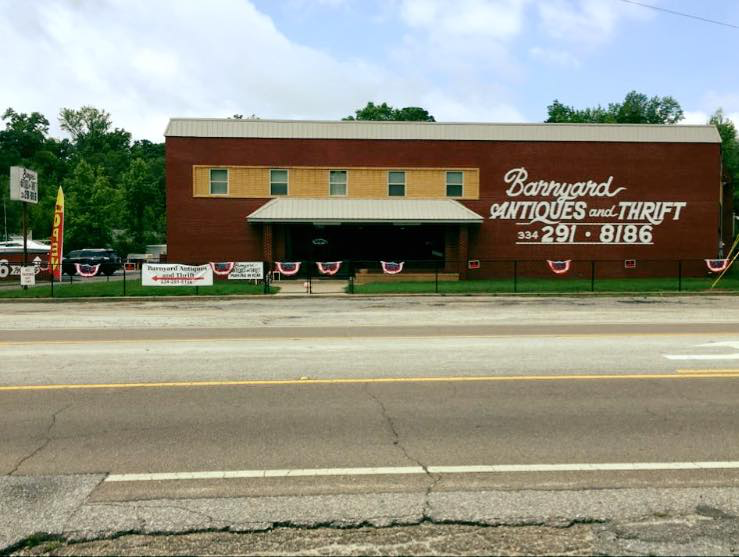 Barnyard Antiques And Thrift