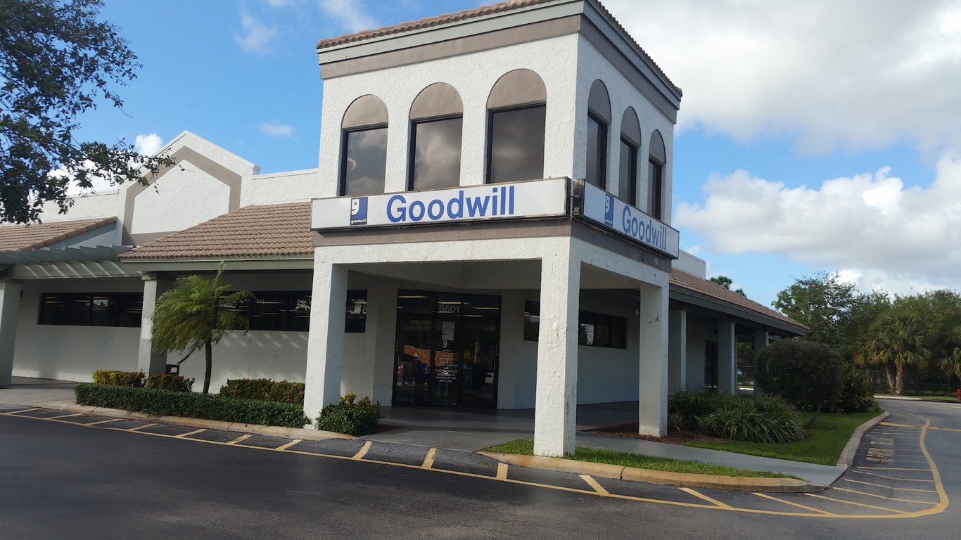 Goodwill Retail Store & Donation Center – Woodbridge