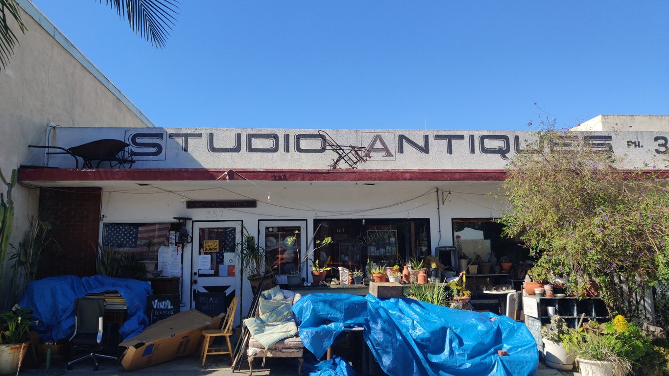 Photo of Studio Records @studioantiques