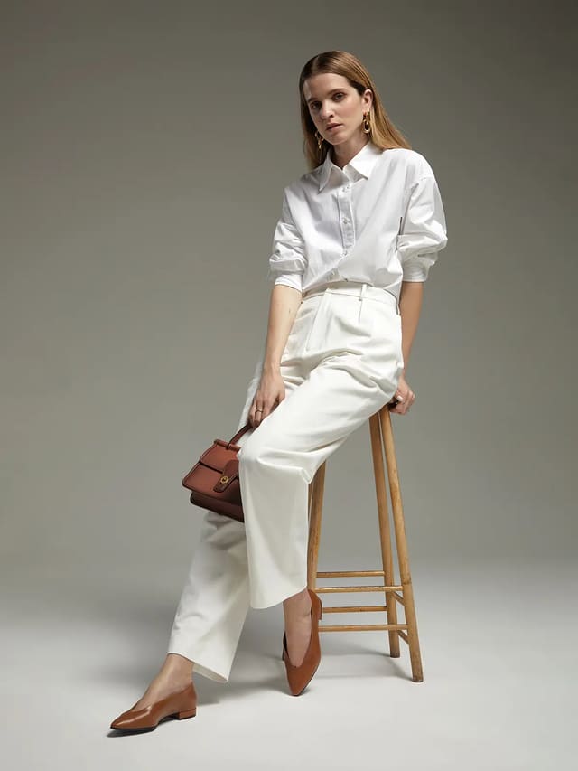 classic oversize casual blue white pima cotton shirt - Model front shot