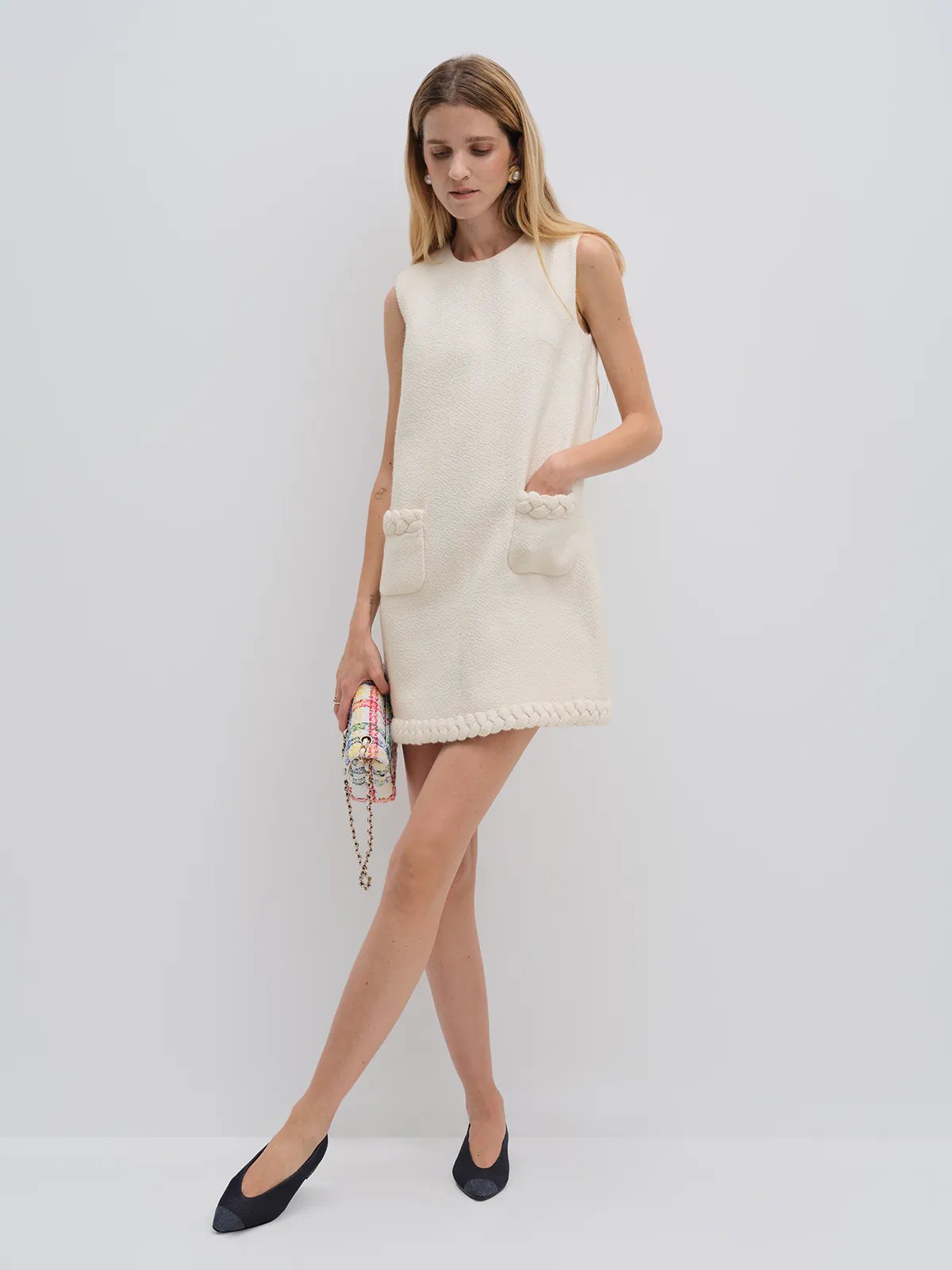 SASHA｜Sleeveless Cable Knit Dress-Model side view-03
