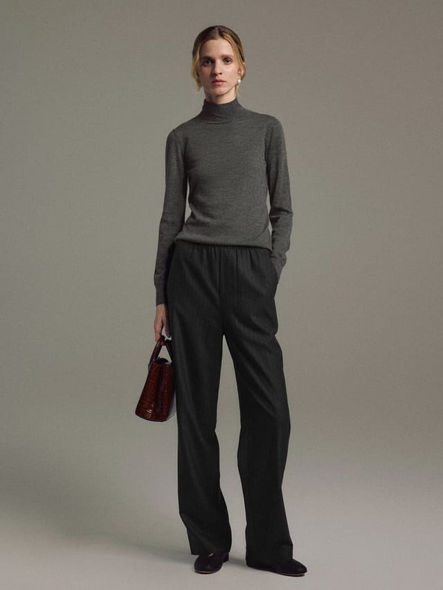 MAXINE｜Wool-Blend Elastic-Waist Straight Trousers-Model front view-01