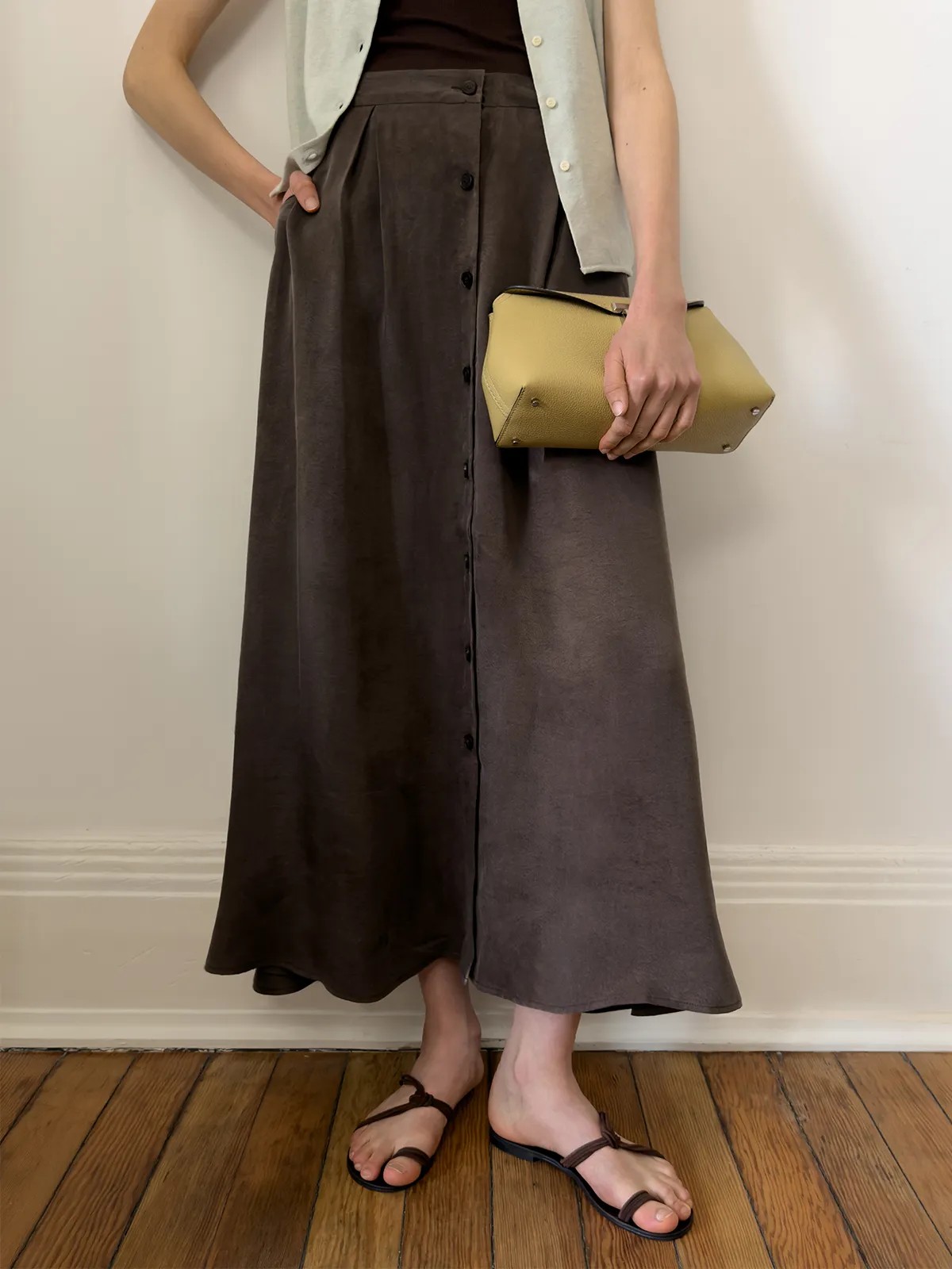 NOBU Midi｜Matte Sanded Lyocell Midi Skirt