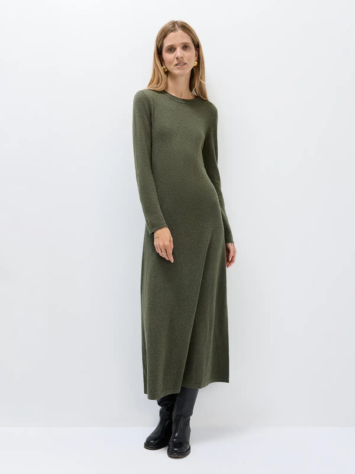 Long-Sleeve Knitted Dress With A Vented Hem