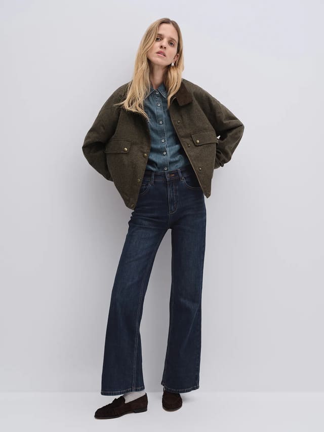 CHARLIE｜Houndstooth Corduroy Reversible Jacket-Model side view-03