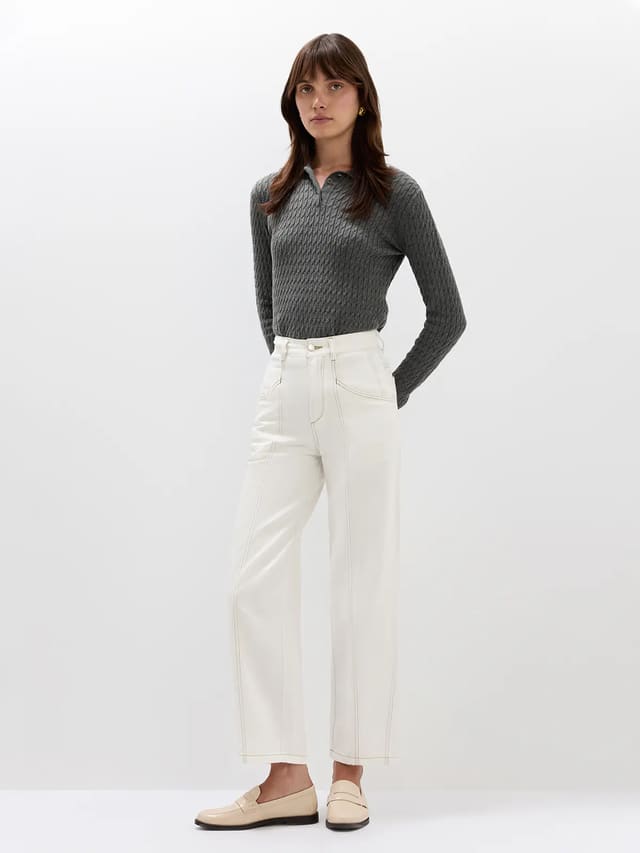 SANDRA｜Cashmere Cotton Blend Cable Knit Polo-Model side view-04