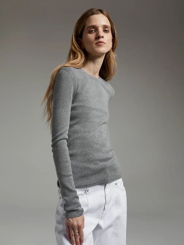 cashmere cotton washable slim fit seamless base layer knit top - Model front photo