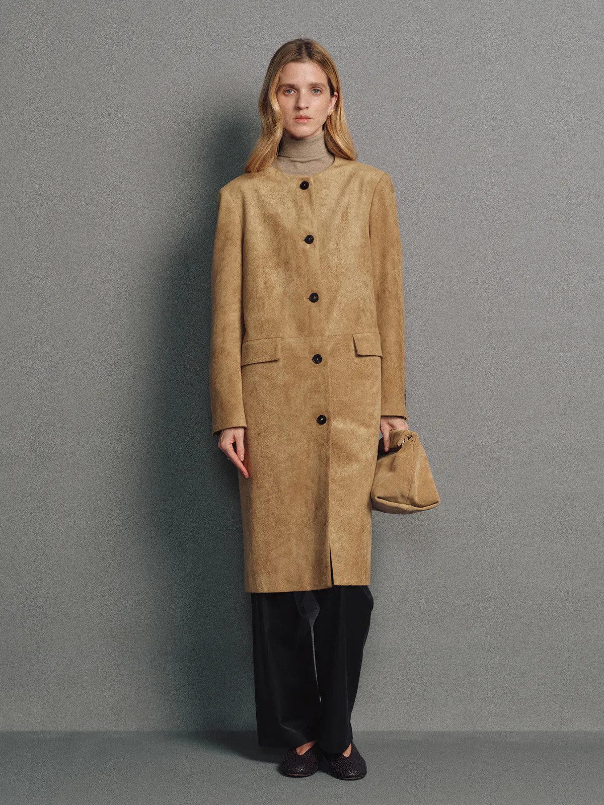 CORNELIA｜Minimal Faux Suede Collarless Long Coat-Model front view-02