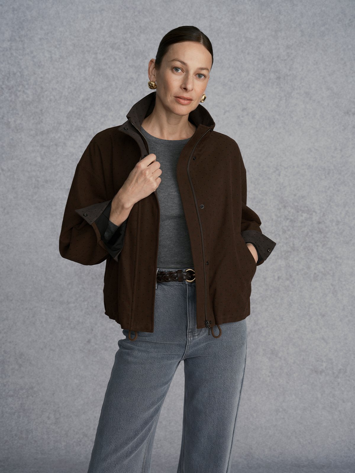 Product View of EASE Round Neck Seamless Fitted Base Layer in Grey.