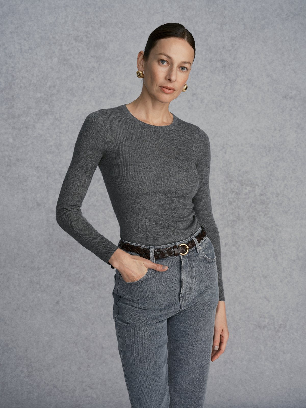 Product View of EASE Round Neck Seamless Fitted Base Layer in Grey.