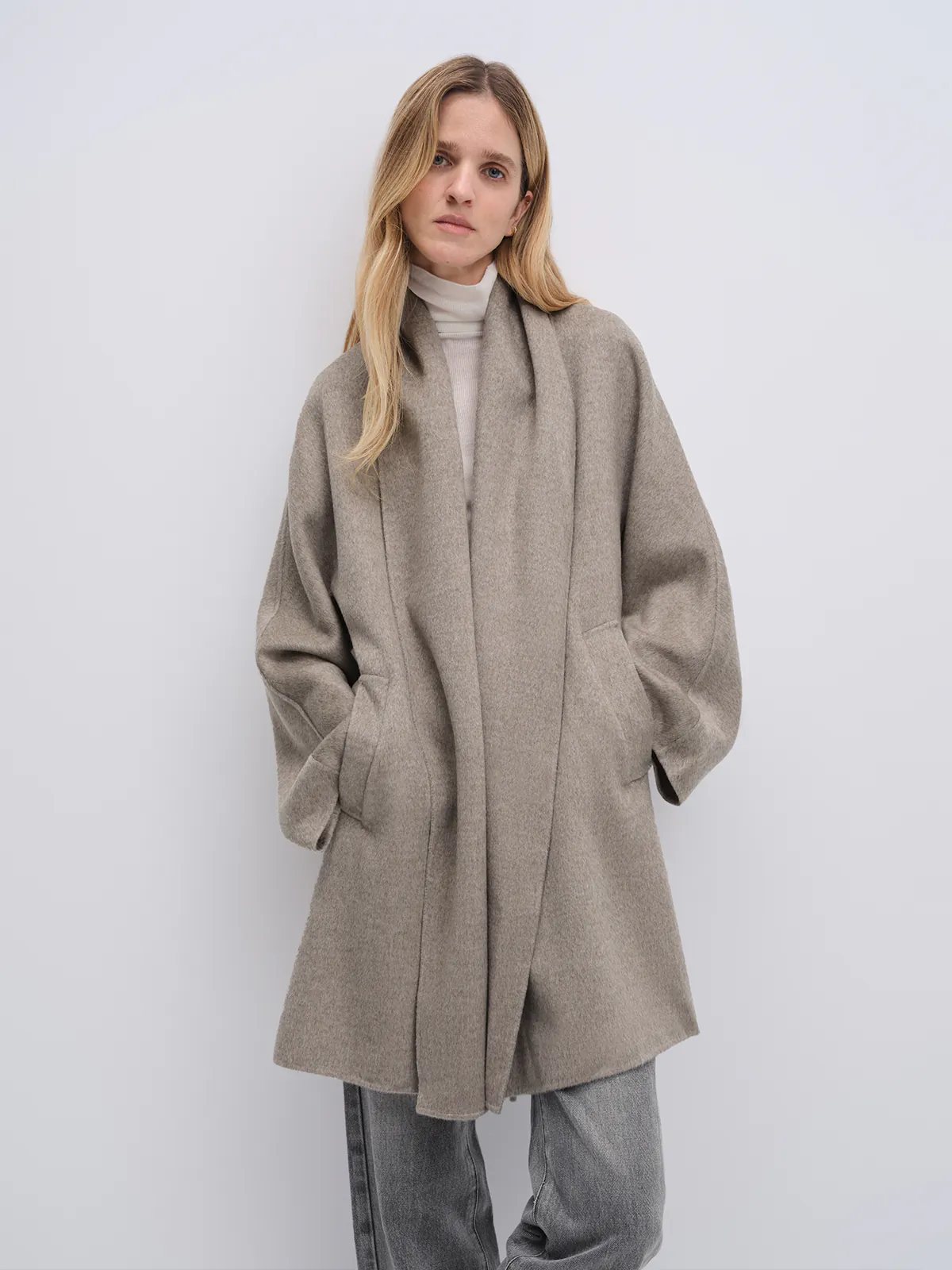 AVELINE | Yak Wool Robe Coat - AVELINE｜Yak Wool Robe Coat-Gray-camel