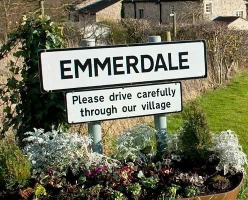emmerdale-sign-495x400-1.jpg