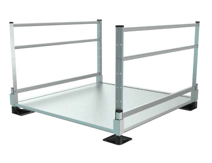 Low profile platform with support legs
