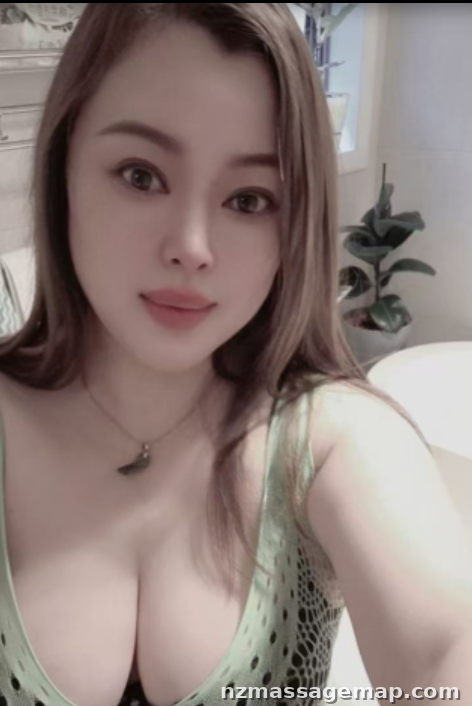 Queen escort and massage Hamilton