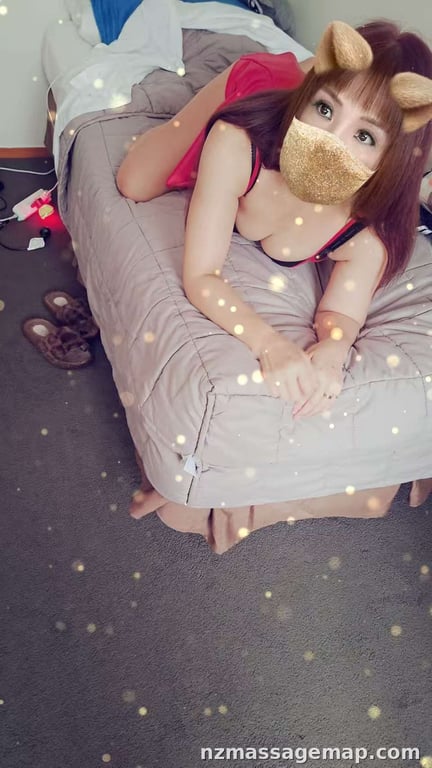 Yuki escort and massage Hamilton