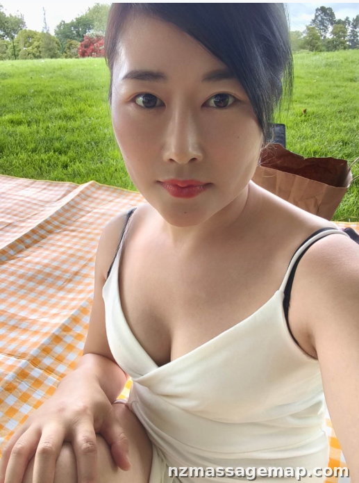 Lily massage Hamilton