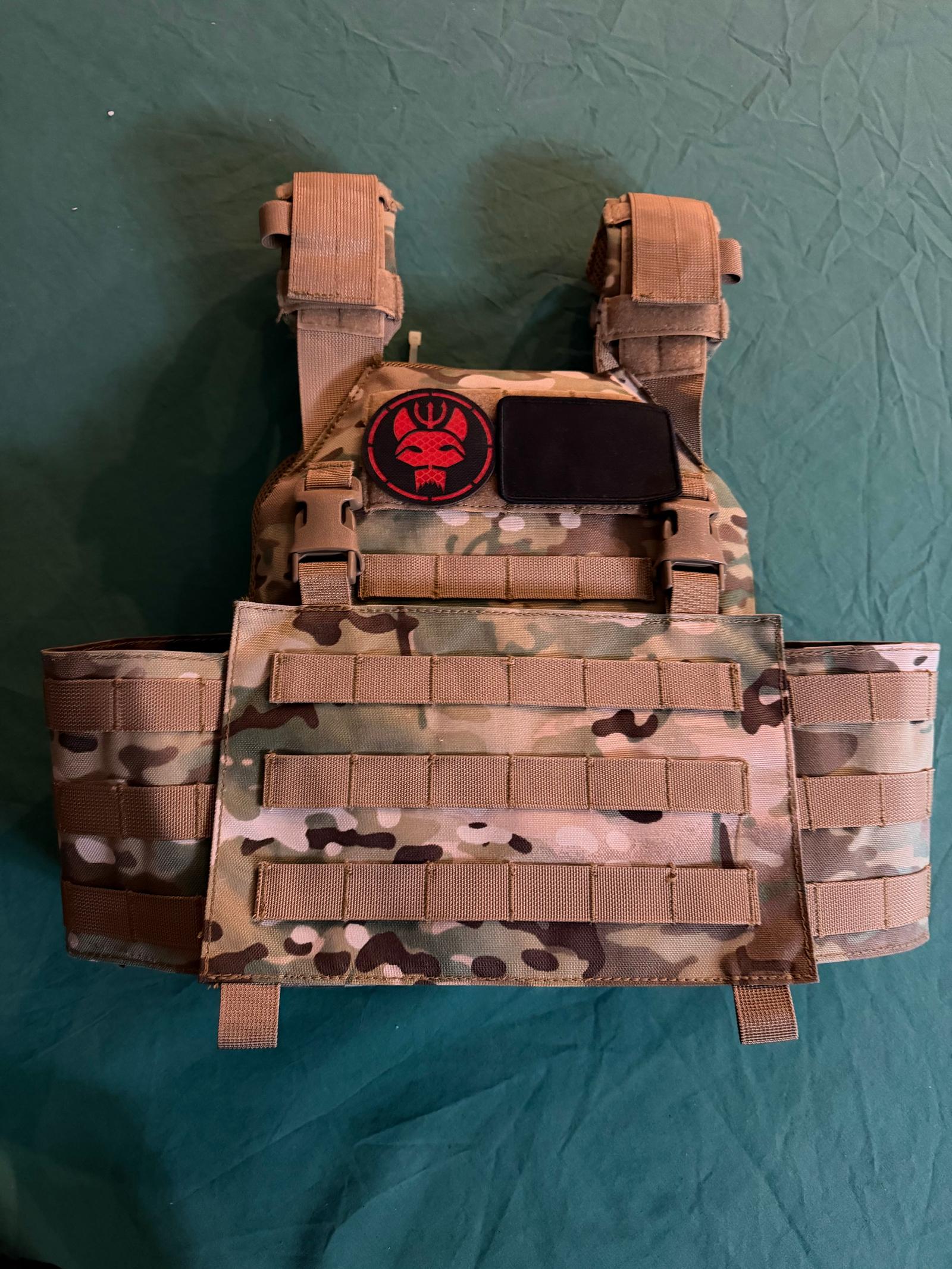 Gilet tattico portapiastre (Plate Carrier)