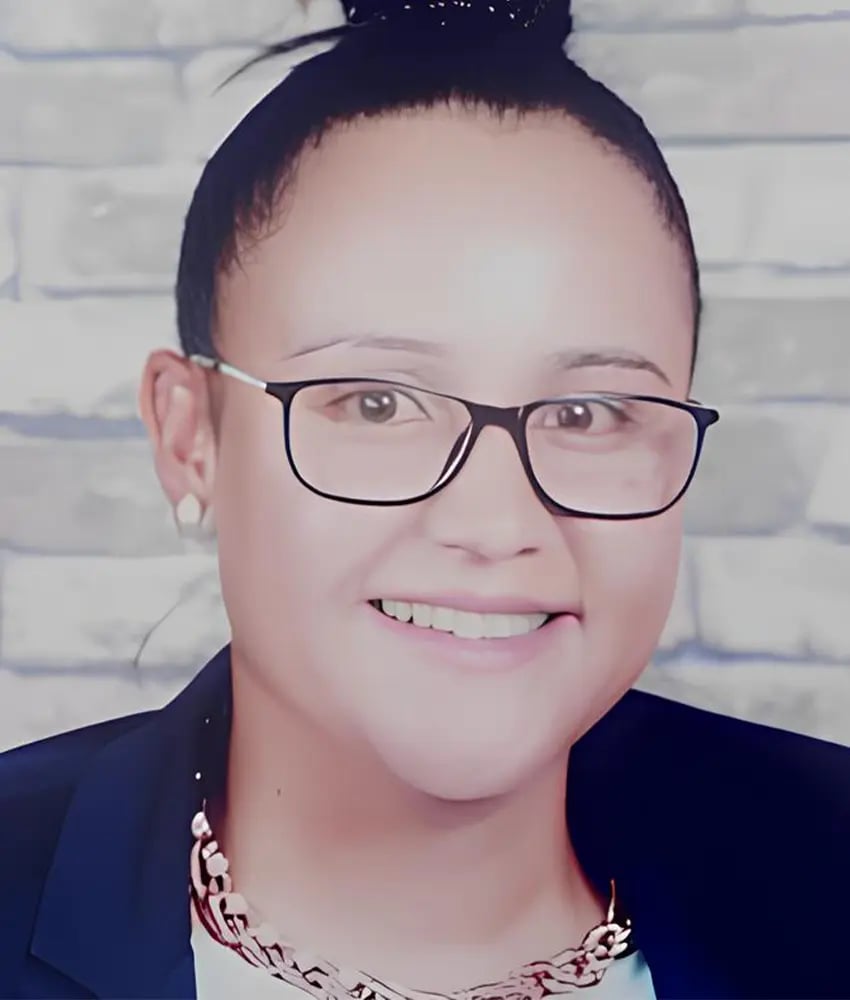 Ruweida Lee