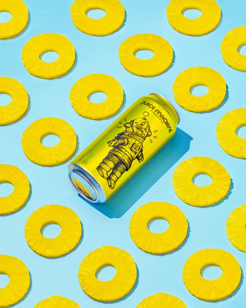 The Juice is loose and filled to the proverbial brim with pineapple purée.