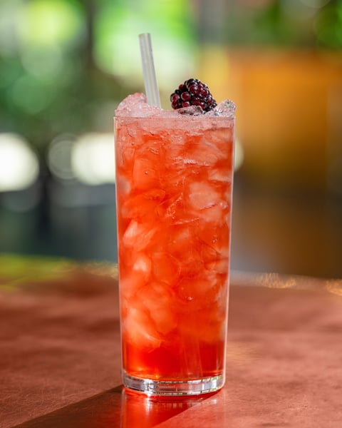 We love fall; we really do. But it’s still summer, baby. ☀️🍹🌴