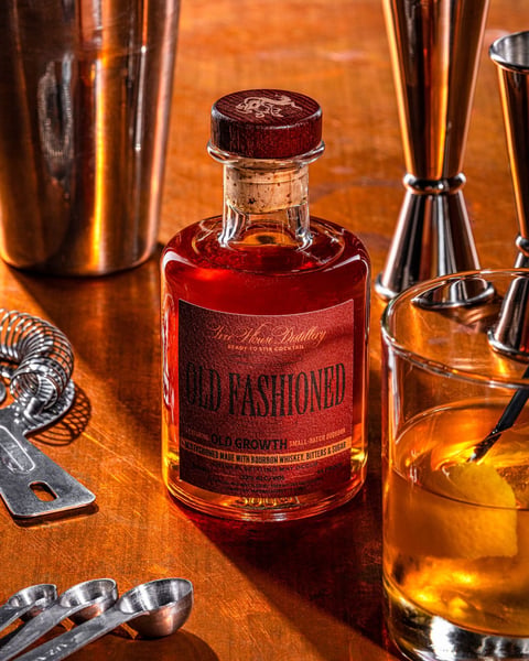 We are delighted to release our ready-to-drink Old Fashioned in 200 ML bottles!