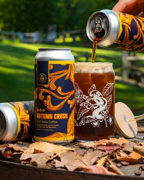 The first round of our lighter strength fall blend Autumn Crush is out today for your crushable cold brew drinkin' ne…