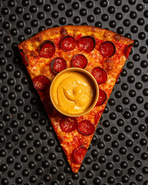 New option from the Tree House pizza kitchen: Dipping sauces. 🫕