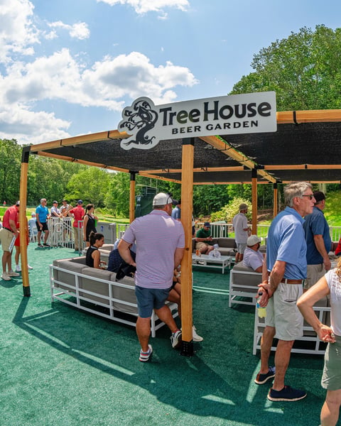 A little tree trouble (go figure) on a windy day @travelerschamp.