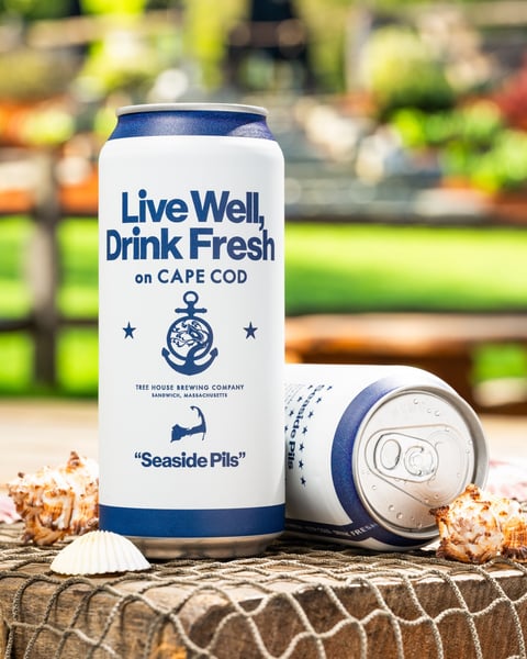 You can sense lighter days ahead with the first seasonal packaging of 'Seaside Pils'!