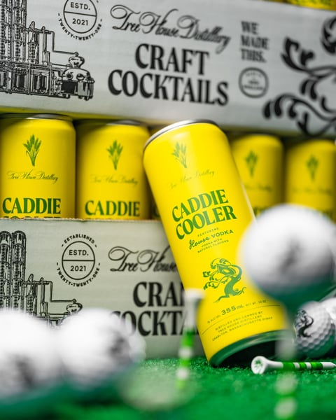 You don’t have to be an avid golfer to enjoy our caddie cooler.