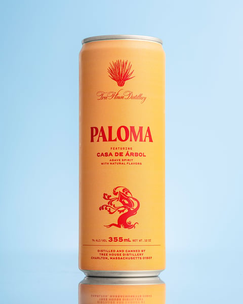 Paloma combines bright, juicy grapefruit with our agave spirit Casa de Árbol.